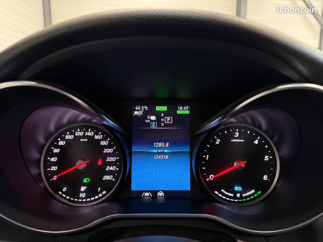 Mercedes-Benz Classe C Break 300 de 194+122ch AMG Line 9G-Tronic — photo 18