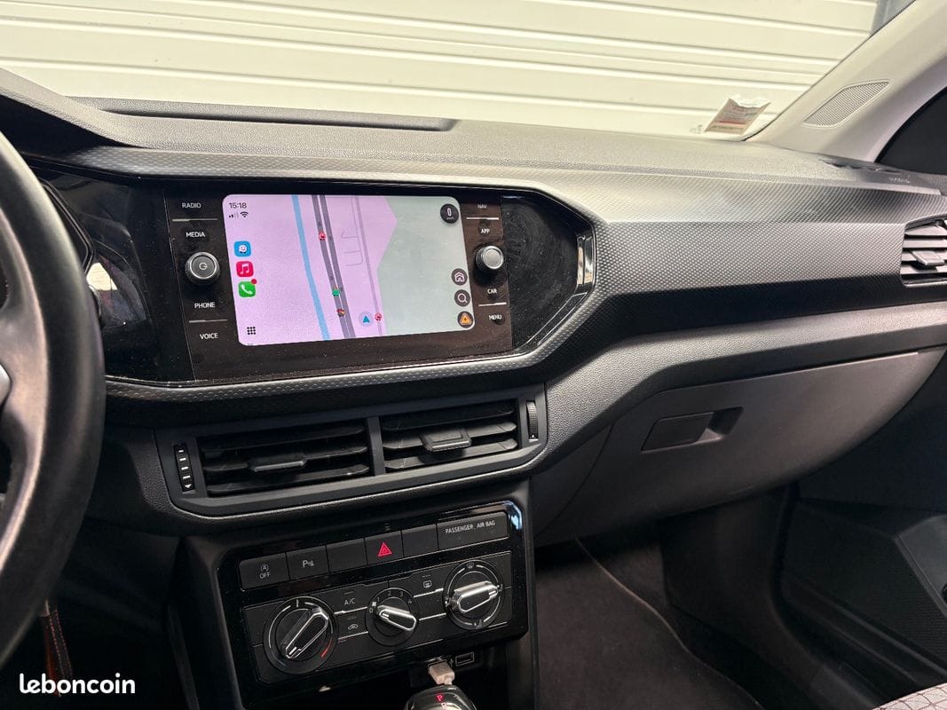 Volkswagen T-Cross 1.0 TSI 115ch Lounge Business DSG7 — photo 18