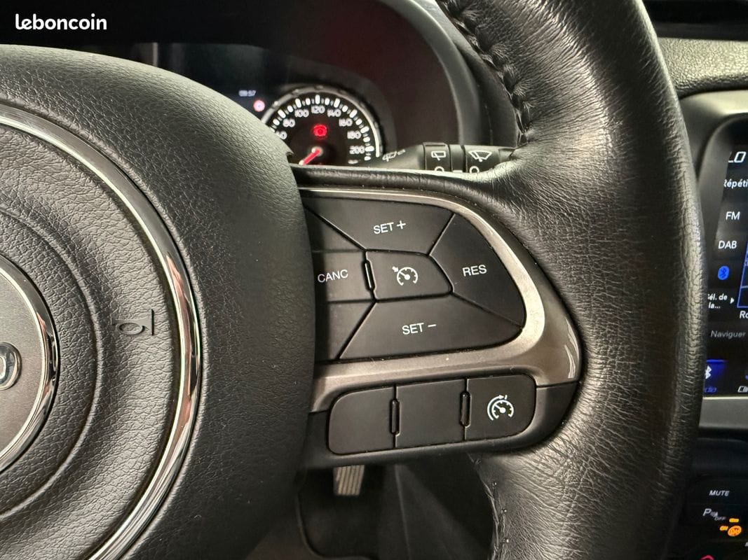 Jeep Renegade 1.6 MultiJet 120ch Limited — photo 13