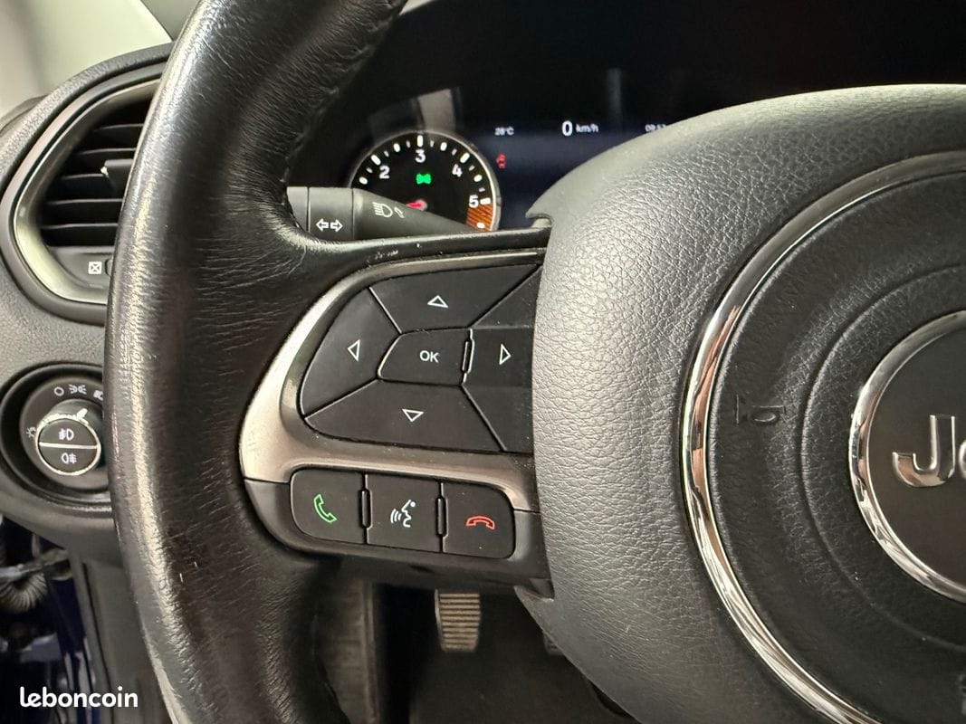 Jeep Renegade 1.6 MultiJet 120ch Limited — photo 12