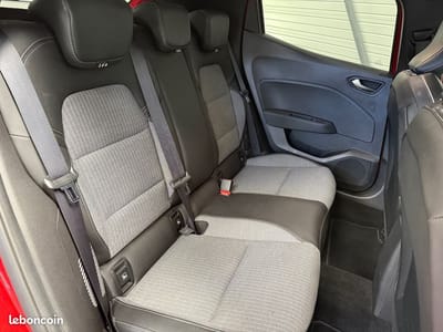 Renault Clio 1.6 E-Tech 145ch full hybrid Techno — photo 13