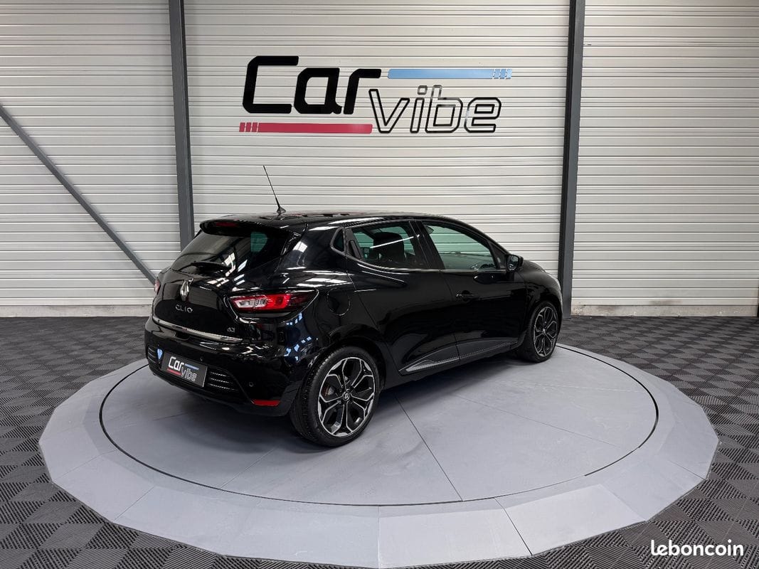 Renault Clio 1.5 dCi 90ch energy Intens — photo 3