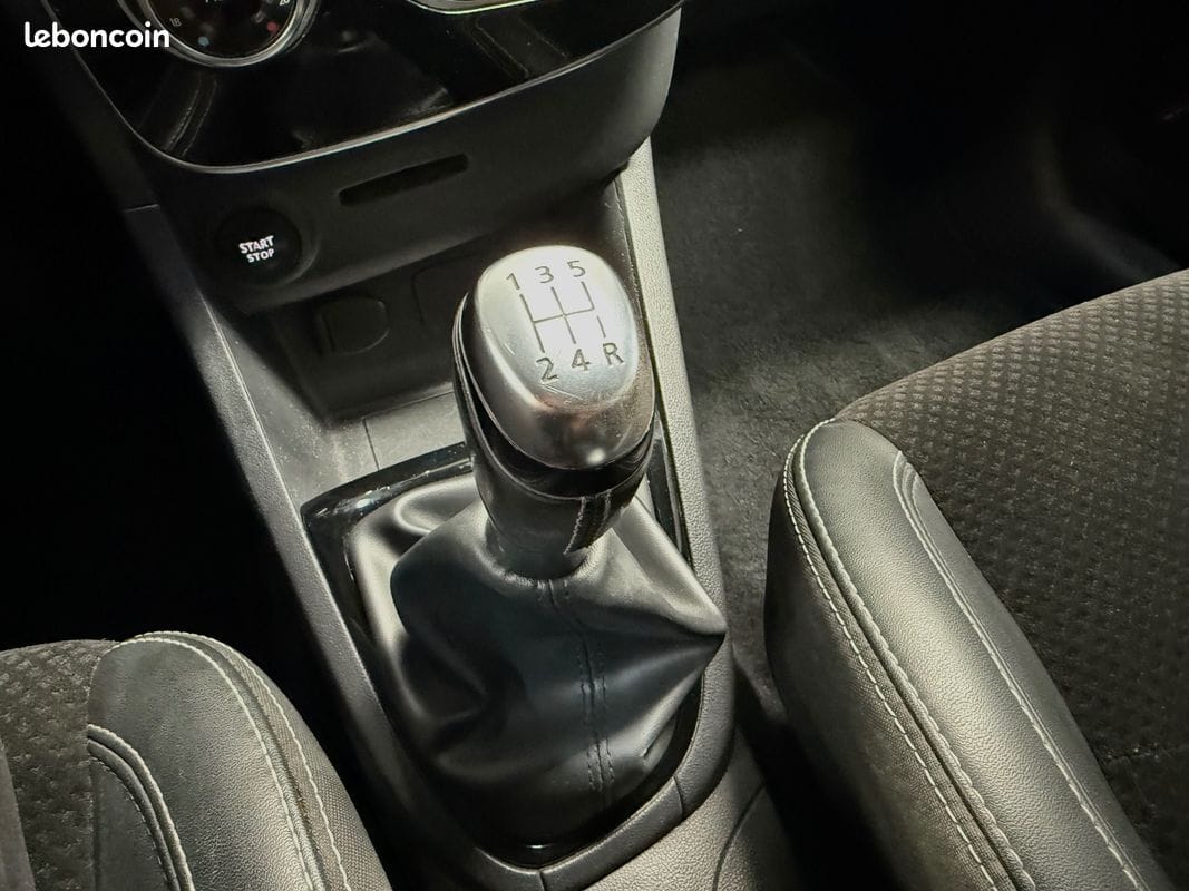 Renault Clio 1.5 dCi 90ch energy Intens — photo 19