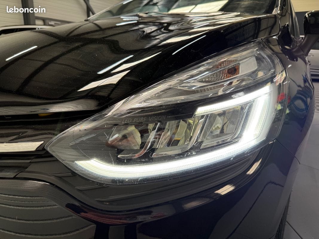 Renault Clio 1.5 dCi 90ch energy Intens — photo 26