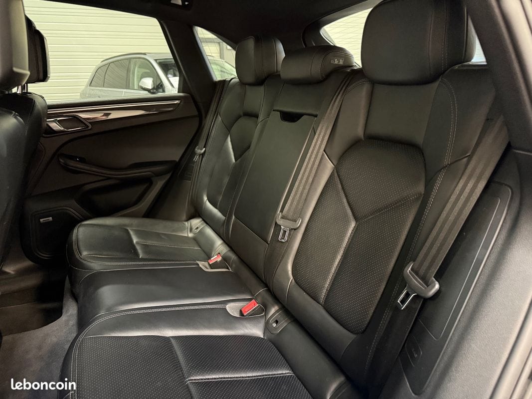 Porsche Macan 3.0 V6 258ch S Diesel PDK — photo 12