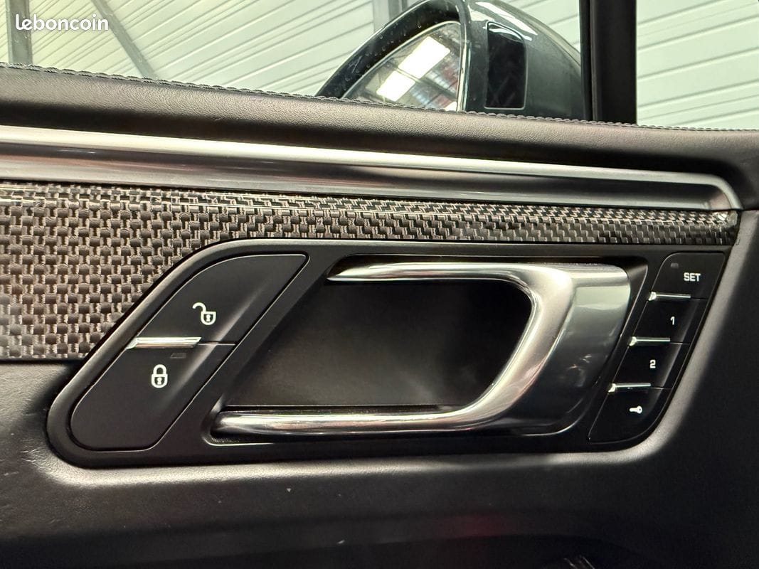 Porsche Macan 3.0 V6 258ch S Diesel PDK — photo 26