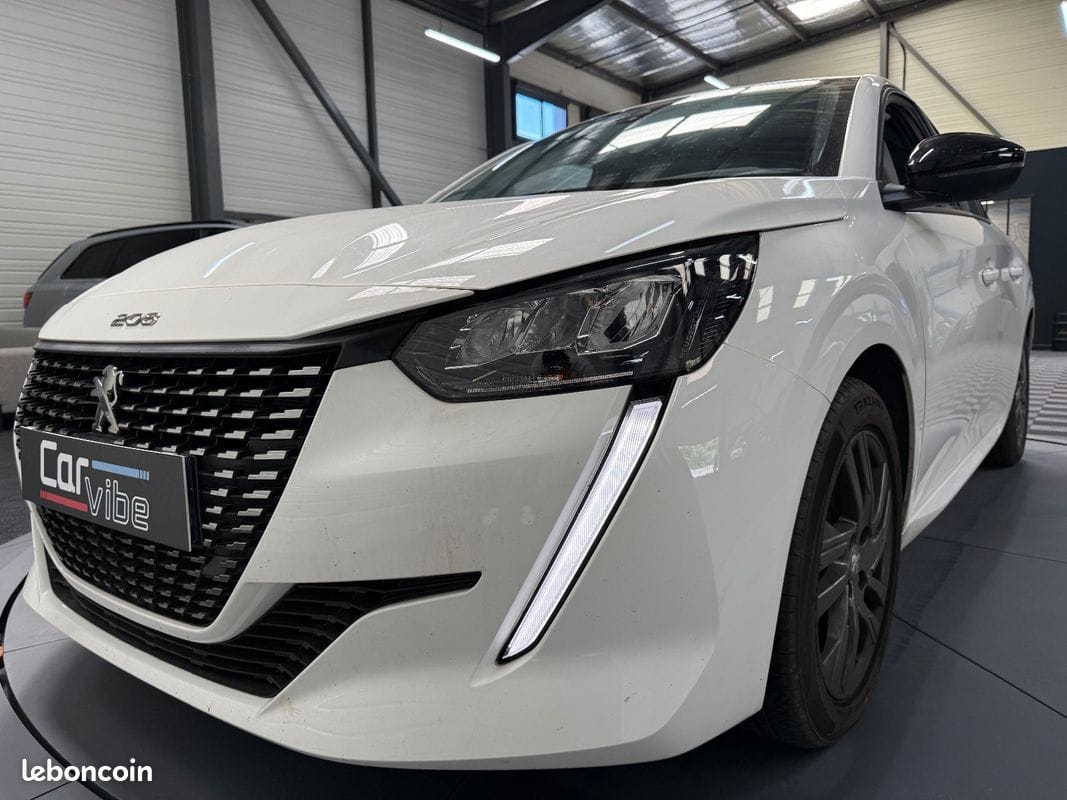 Peugeot 208 Business R 1.2 PureTech 100 S&S Active — photo 25