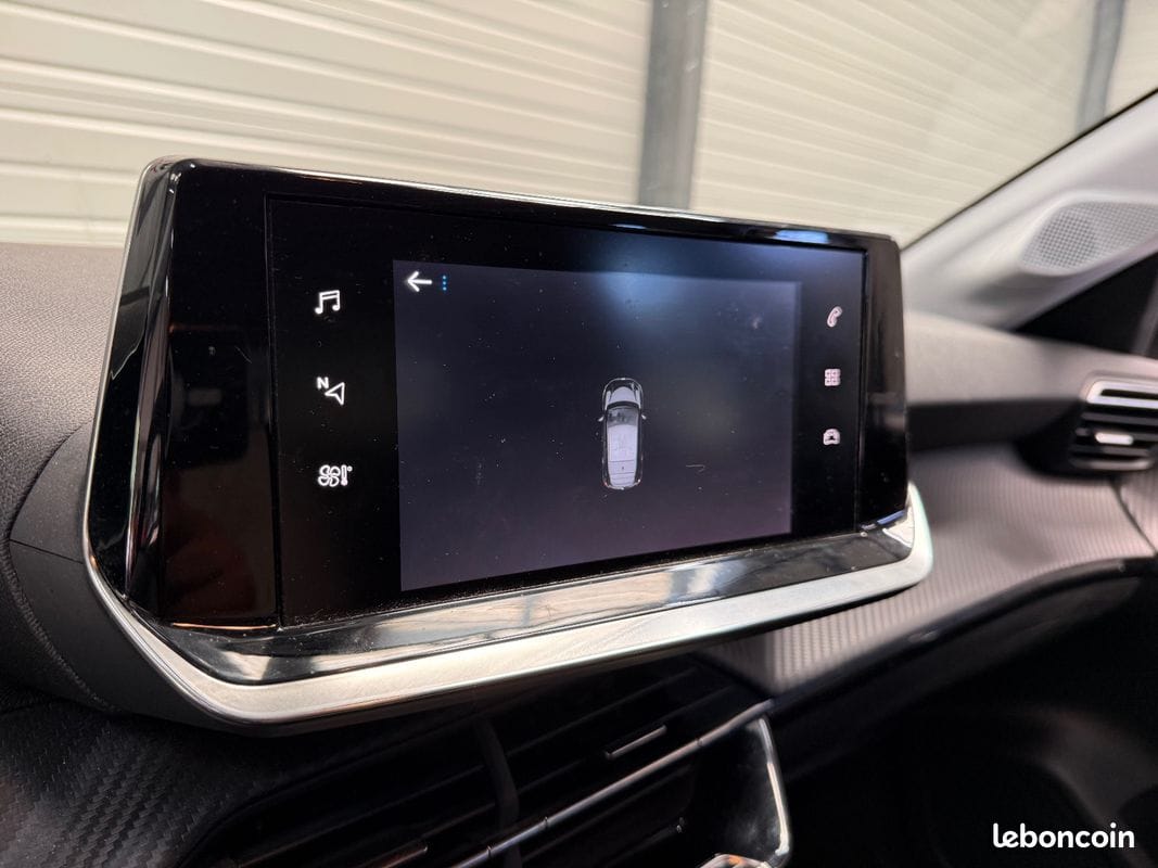 Peugeot 208 Business R 1.2 PureTech 100 S&S Active — photo 20