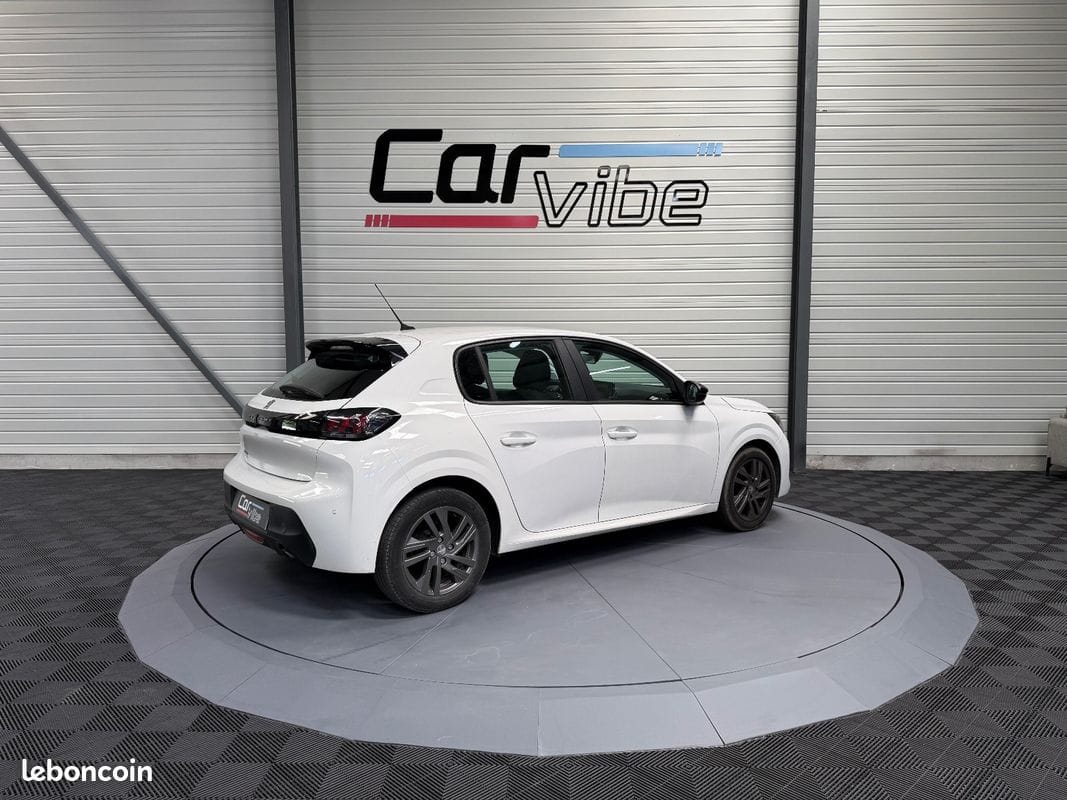 Peugeot 208 Business R 1.2 PureTech 100 S&S Active — photo 3