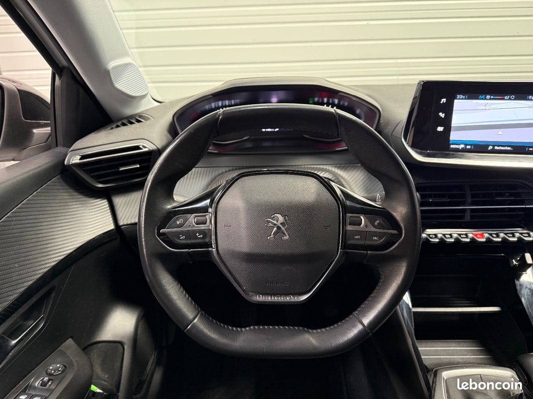 Peugeot 208 Business R 1.2 PureTech 100 S&S Active — photo 11