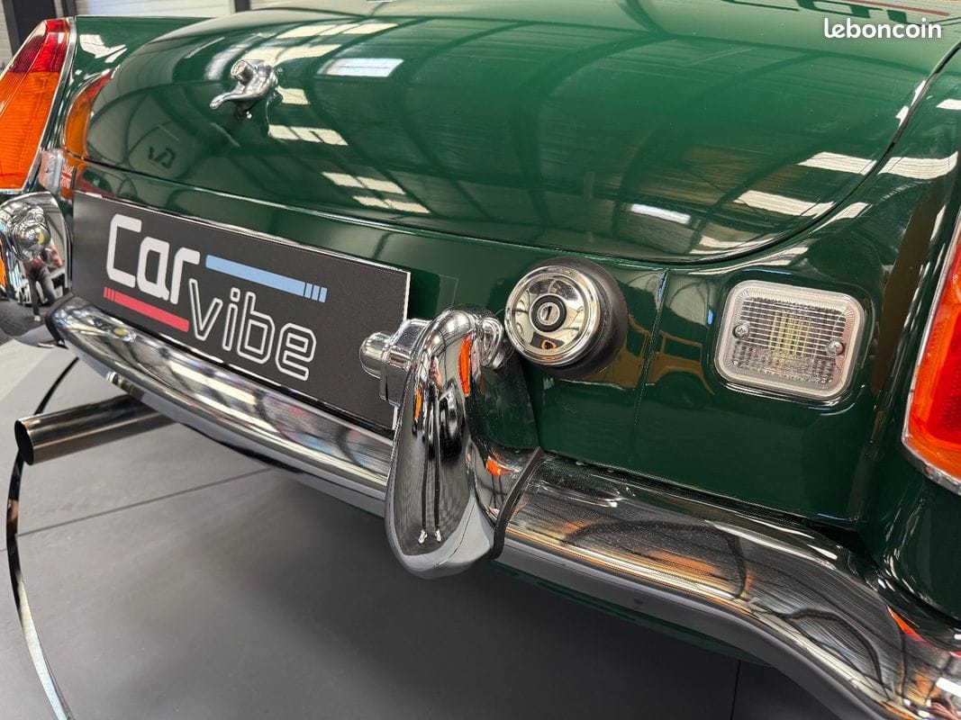 MG MGB GT — photo 26