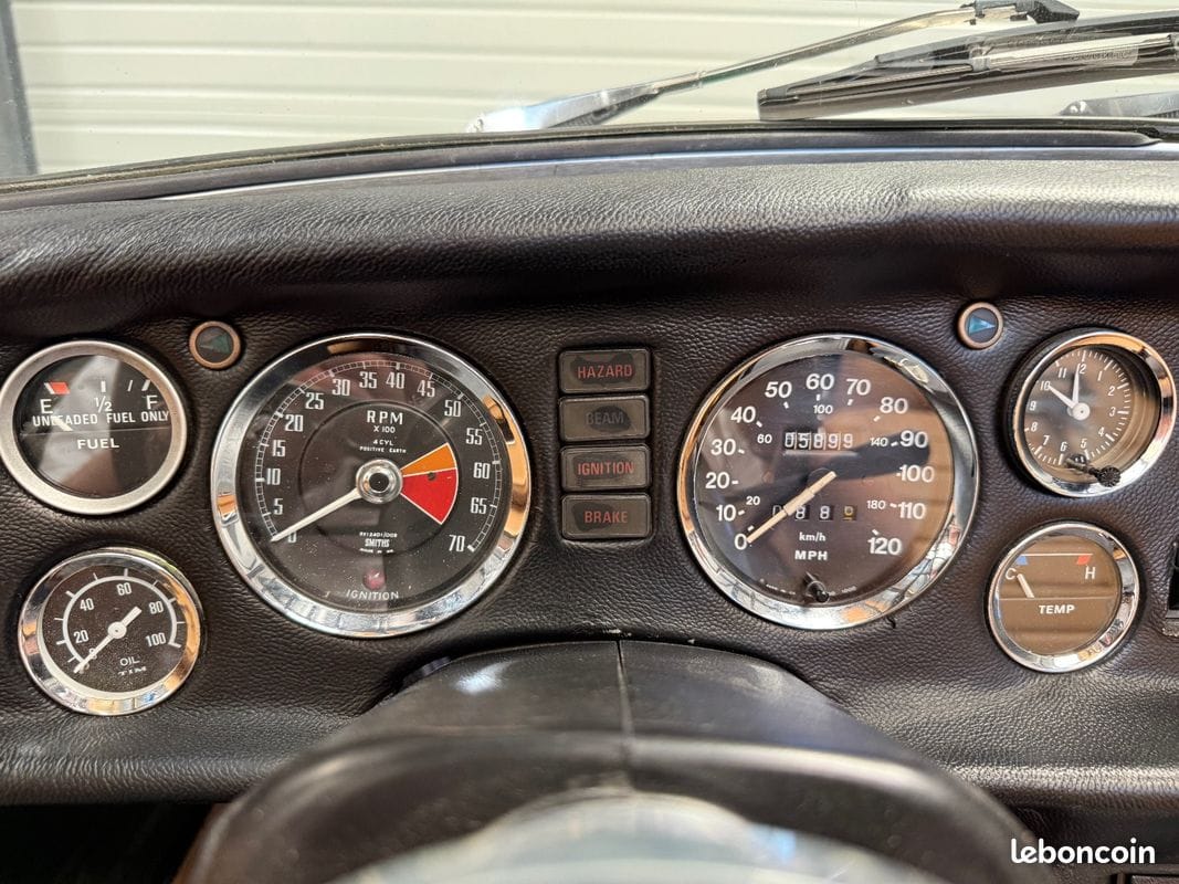 MG MGB GT — photo 16