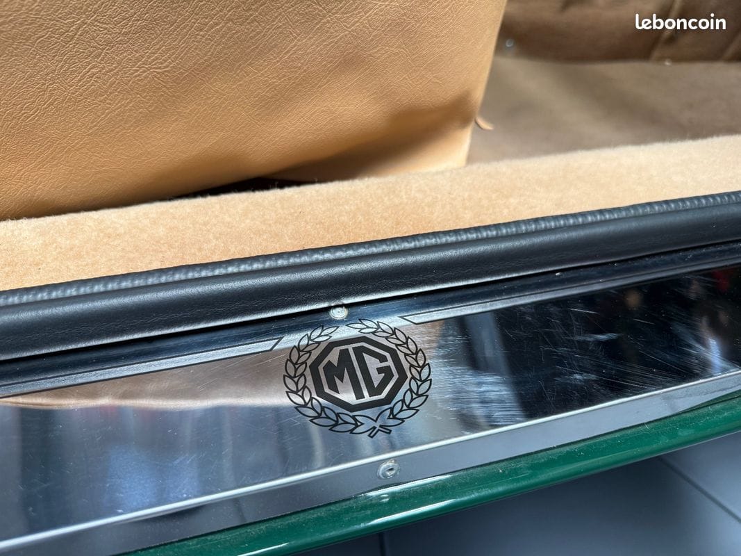 MG MGB GT — photo 23