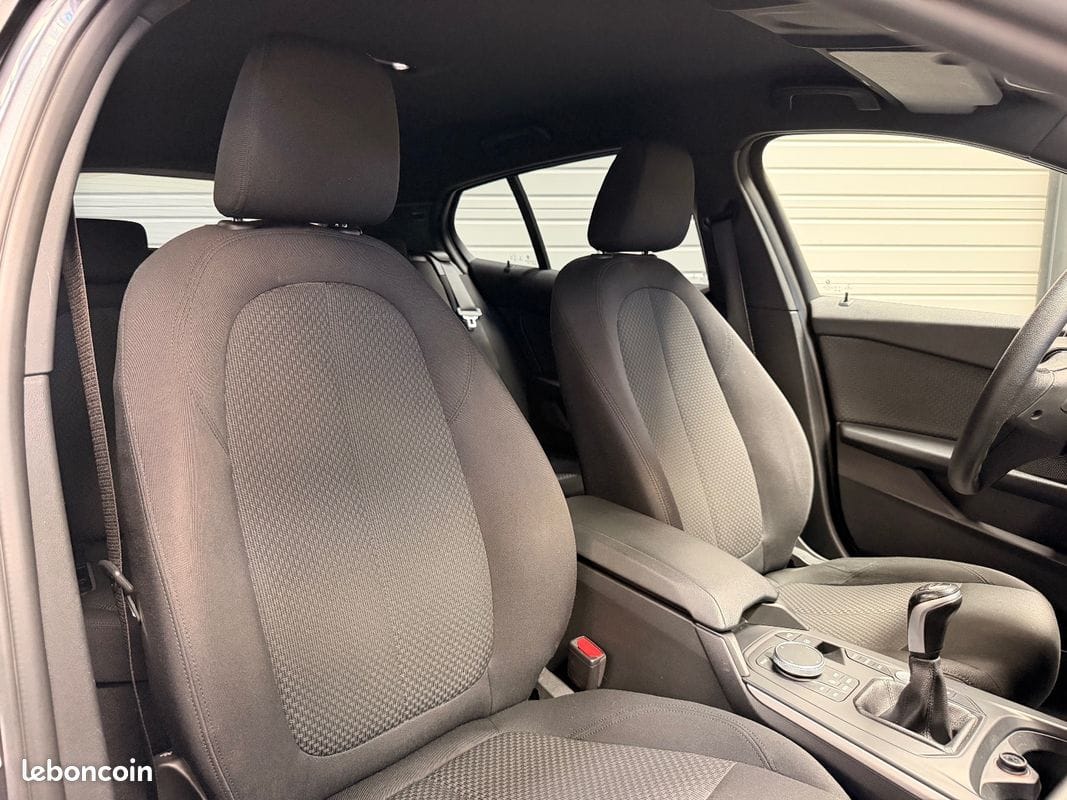 BMW Série 1 118i 140ch Lounge — photo 10