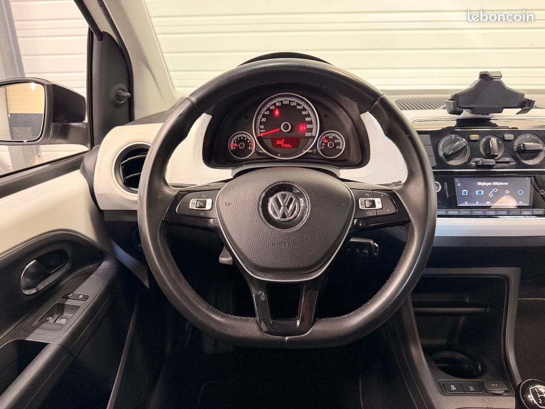 Volkswagen up! 1.0 75 ch Move up! — photo 15
