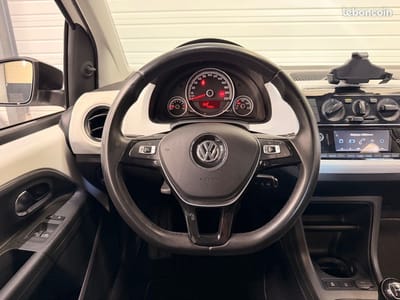 Volkswagen up! 1.0 75 ch Move up! — photo 15