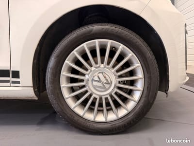 Volkswagen up! 1.0 75 ch Move up! — photo 29