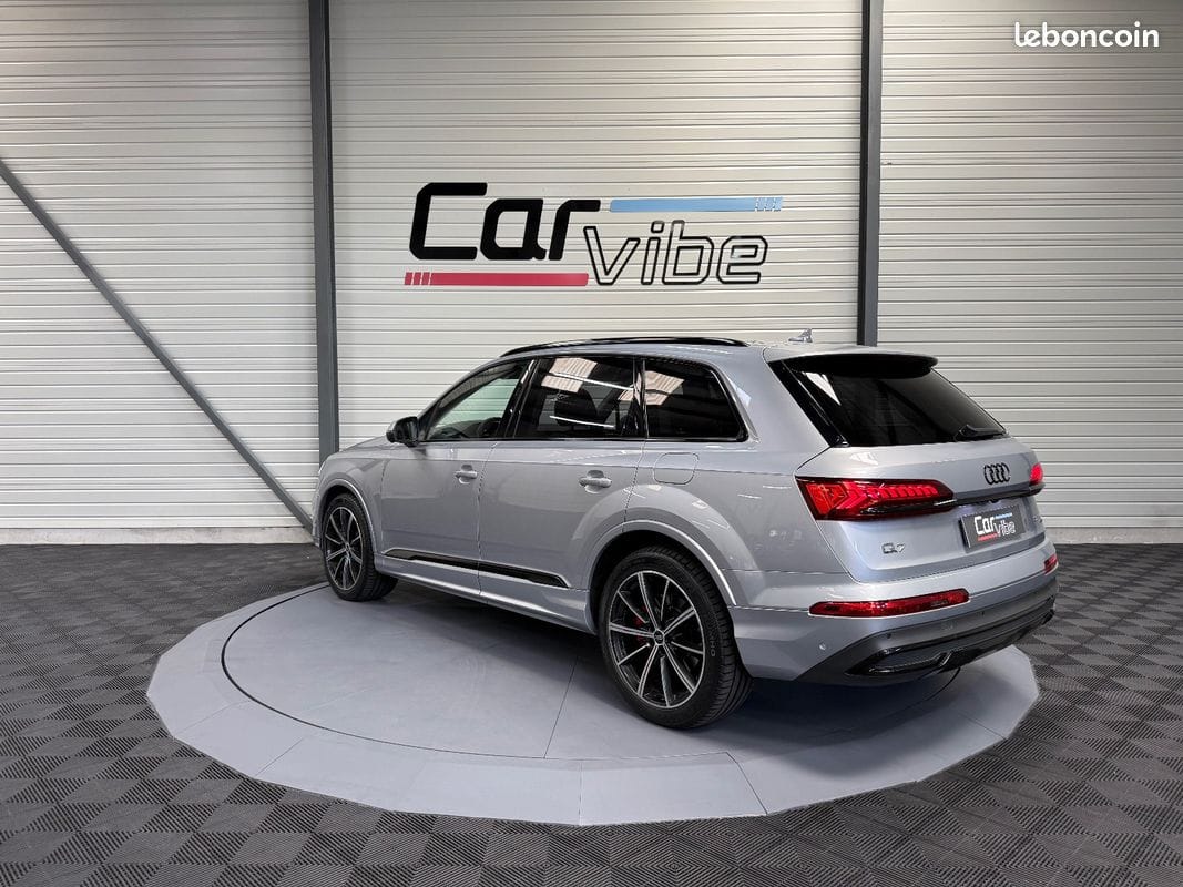 Audi Q7 55 TFSI e 380ch Avus extended quattro Tiptronic — photo 9