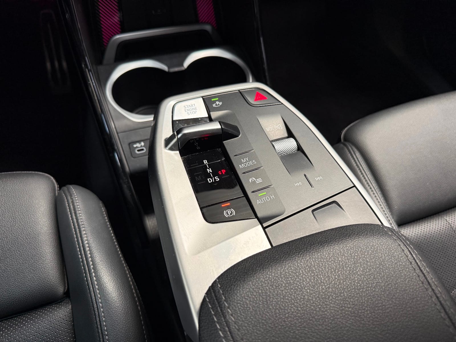 BMW X1 U11 M Sport — photo 17