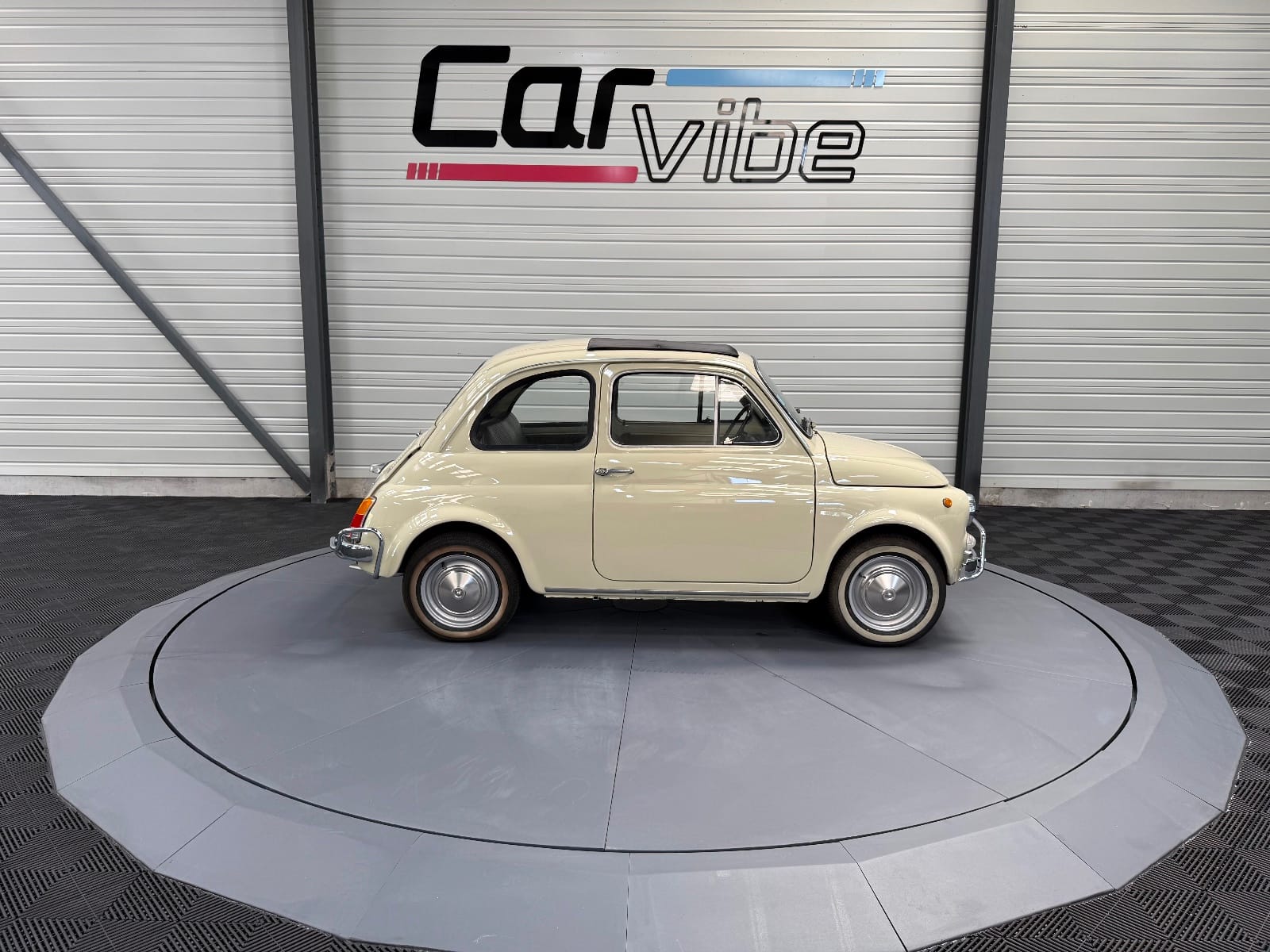 Fiat 500 L — photo 13