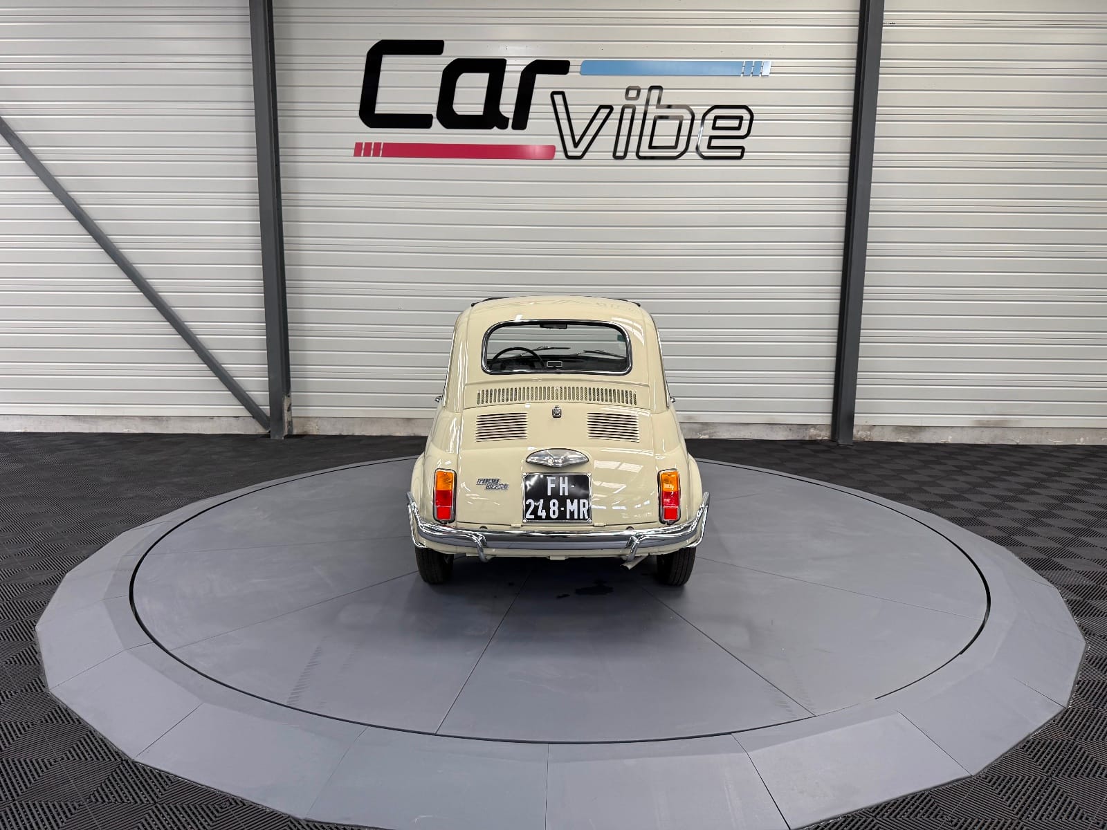 Fiat 500 L — photo 11