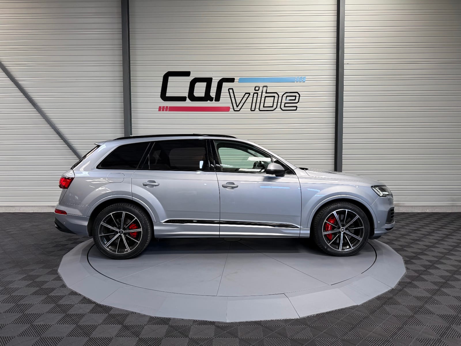 Audi Q7 Avus Extended — photo 4