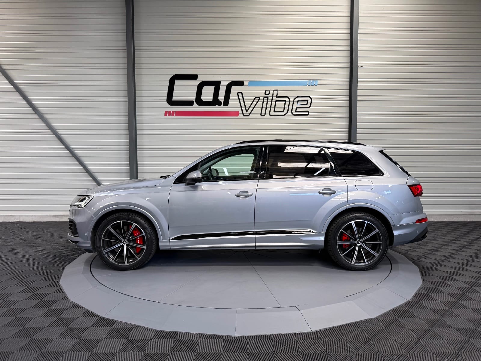 Audi Q7 Avus Extended — photo 7