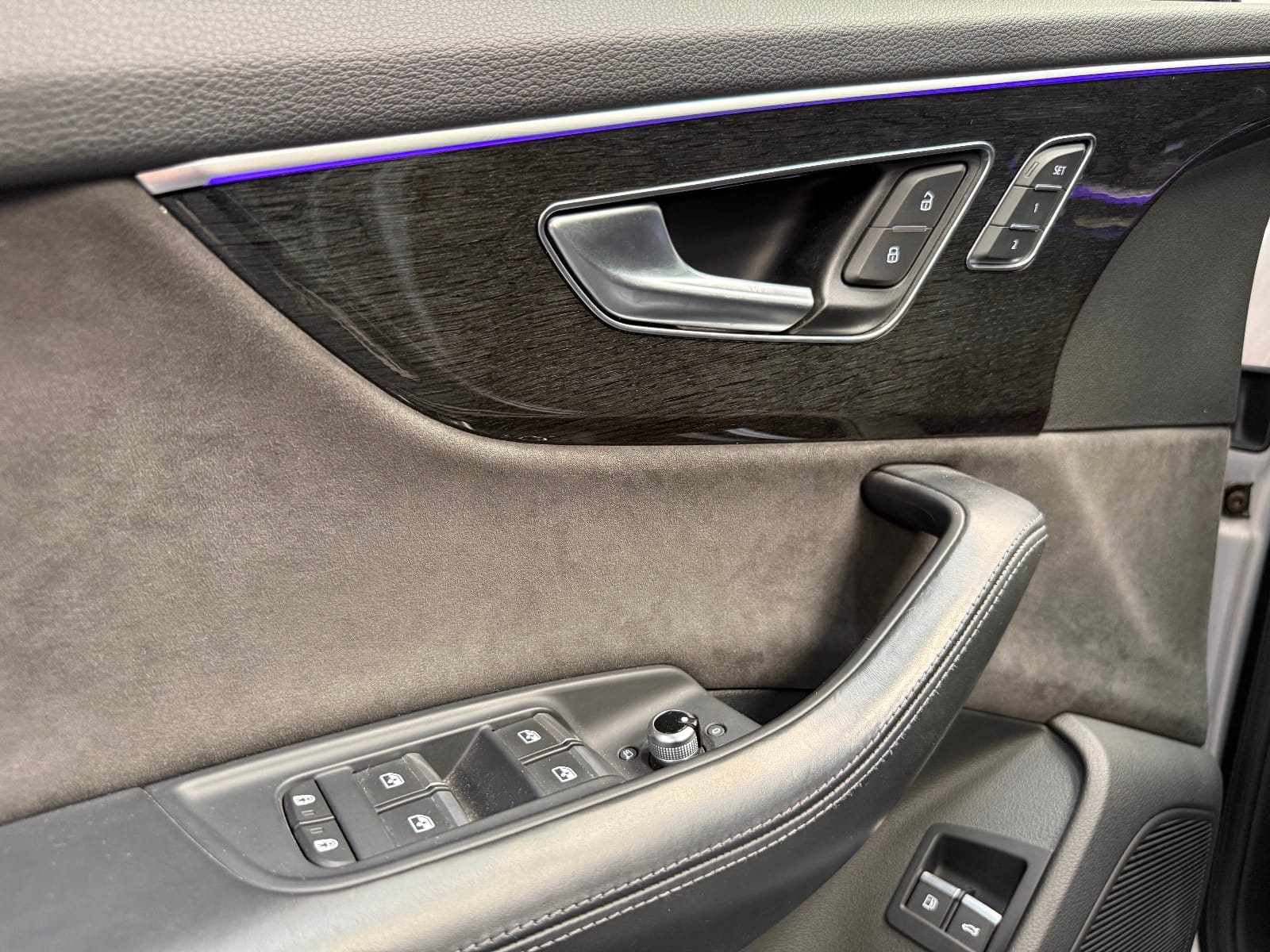 Audi Q7 Avus Extended — photo 27