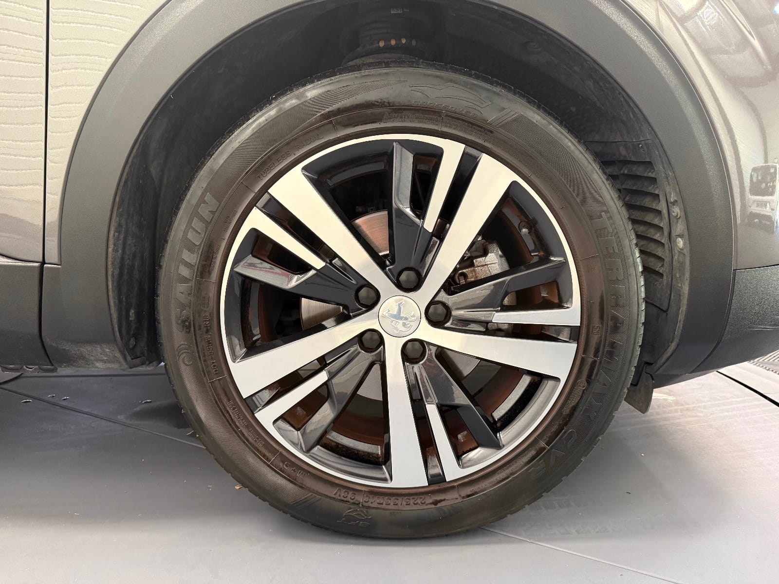 Peugeot 5008 Allure — photo 23