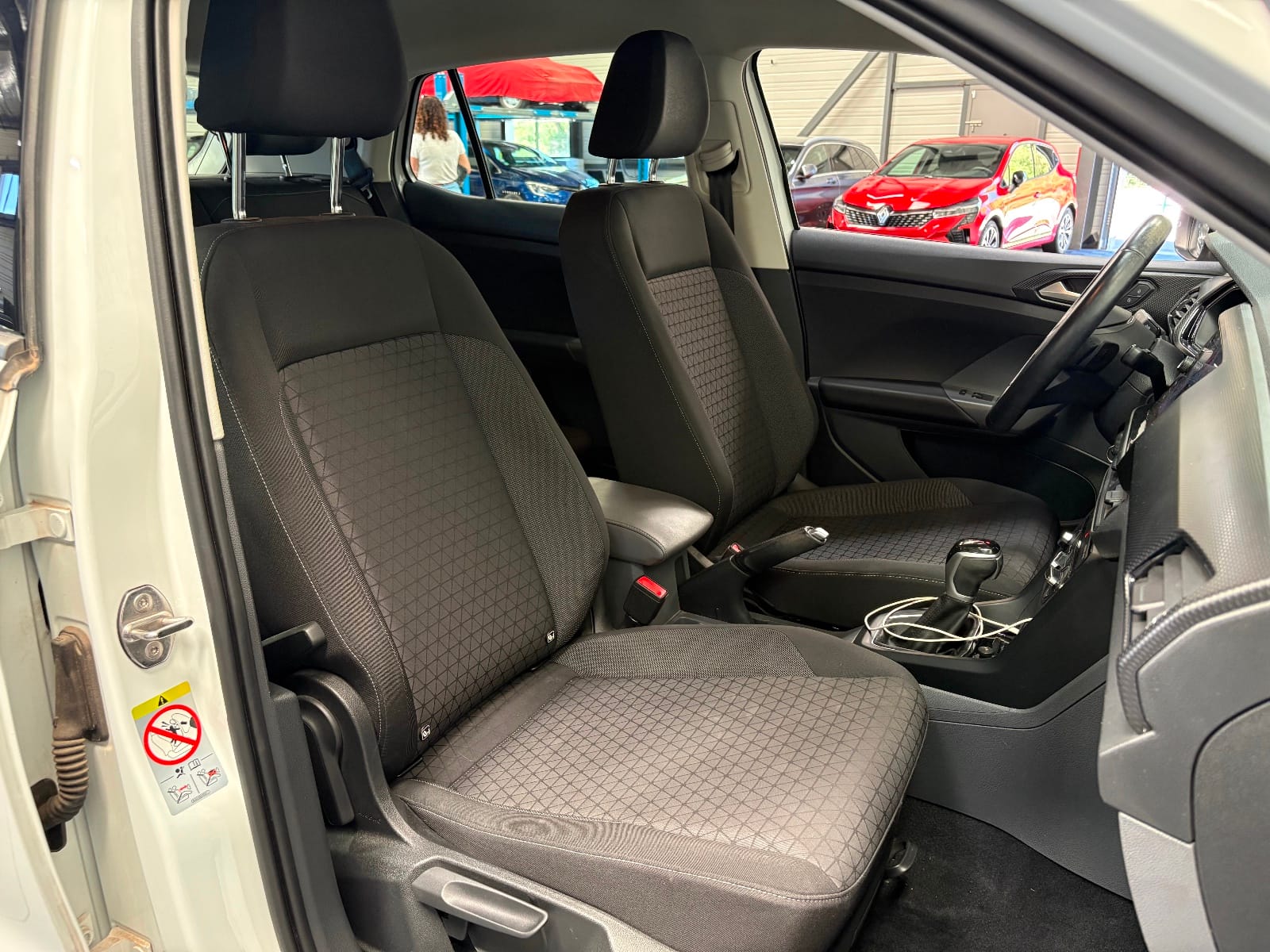Volkswagen T-cross Lounge Business — photo 16