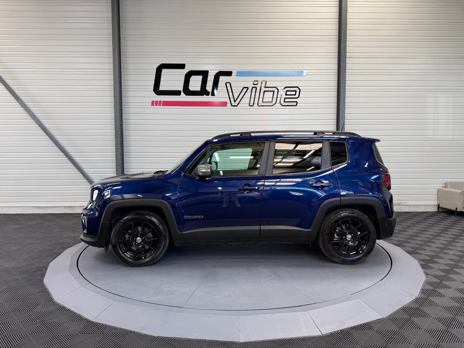 Jeep Renegade Limited — photo 7