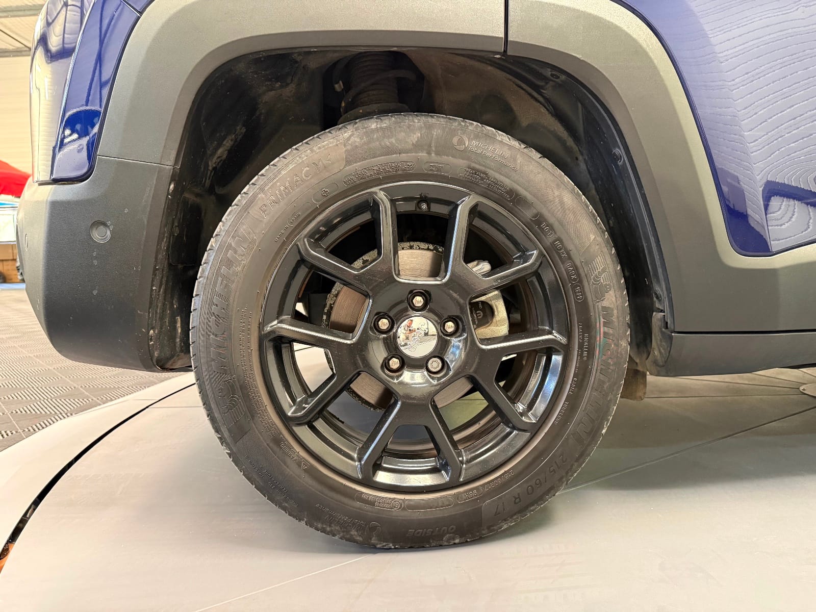 Jeep Renegade Limited — photo 29