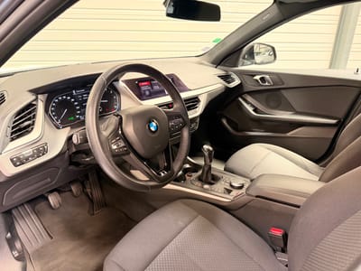 BMW Serie 1 Lounge — photo 13