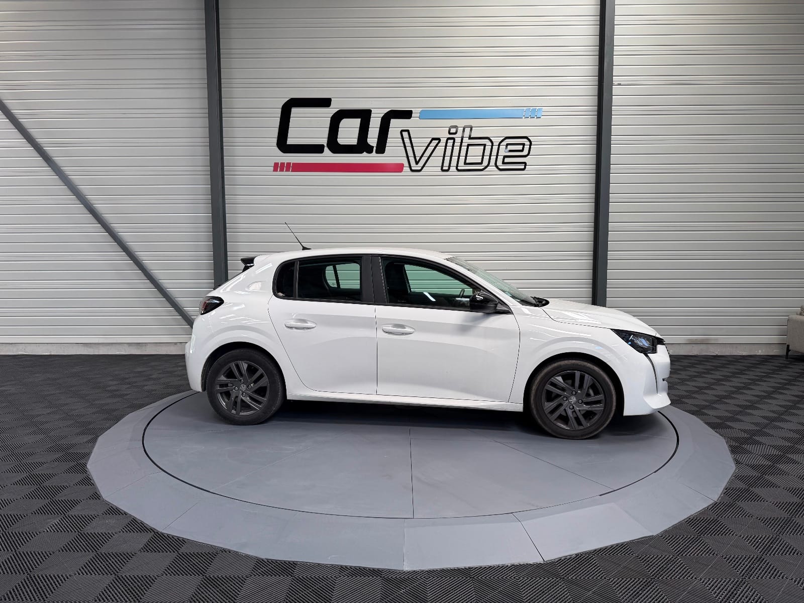 Peugeot 208 Active Pack — photo 4