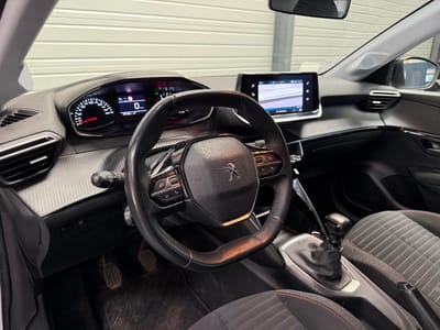 Peugeot 208 Active Pack — photo 10