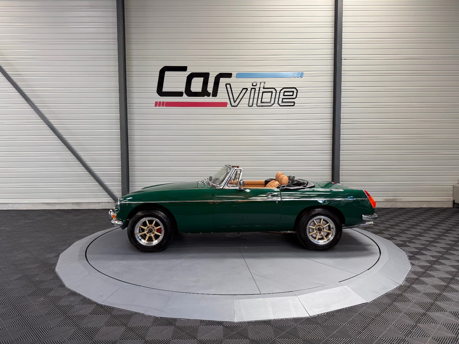 MG MGB — photo 7