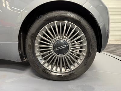 Fiat 500 Nouvelle MY22 Serie 1 Step 2 Icône — photo 22