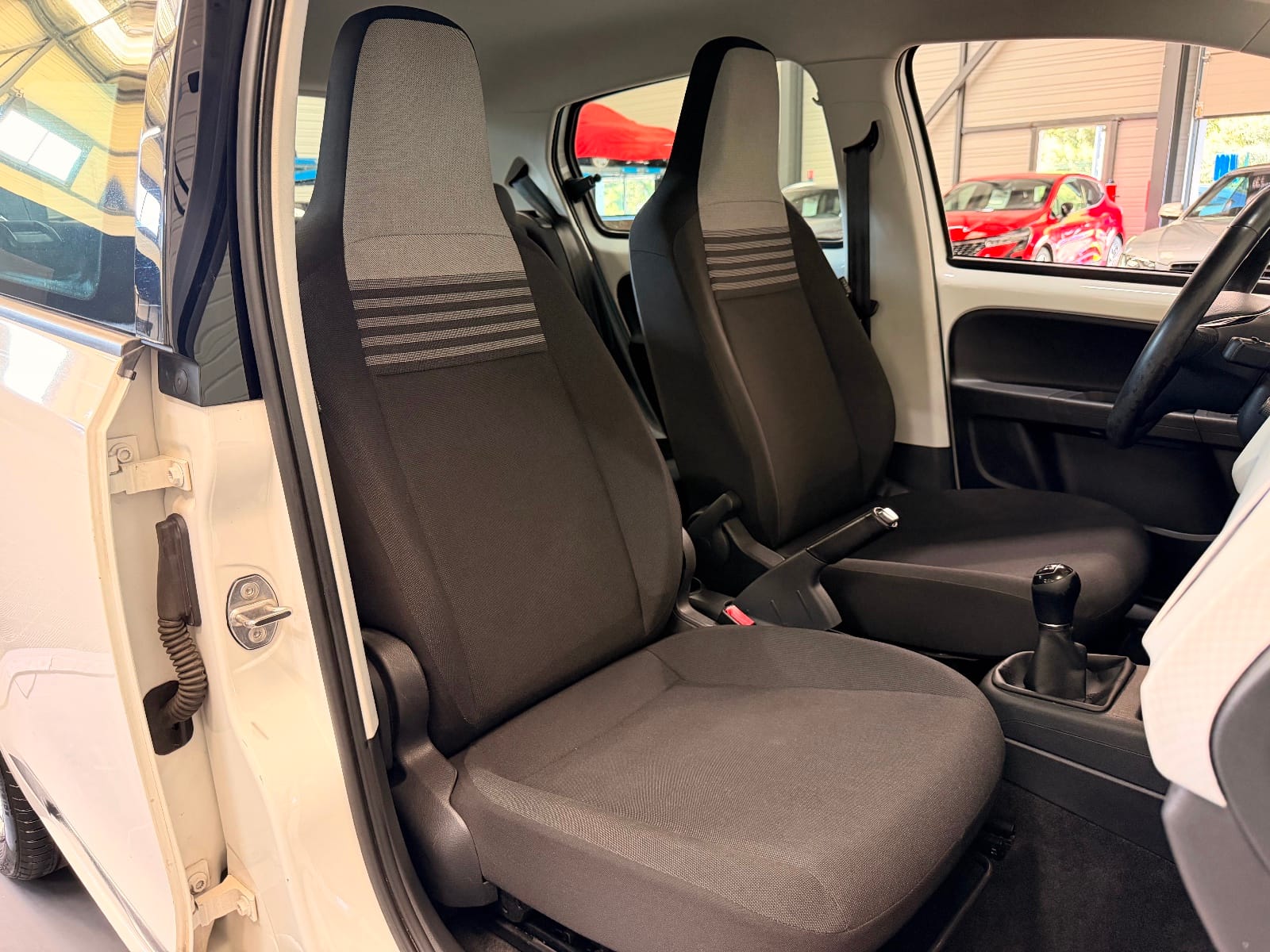 Volkswagen UP Move Up! — photo 13