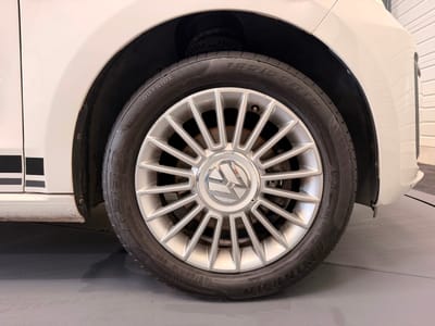 Volkswagen UP Move Up! — photo 29