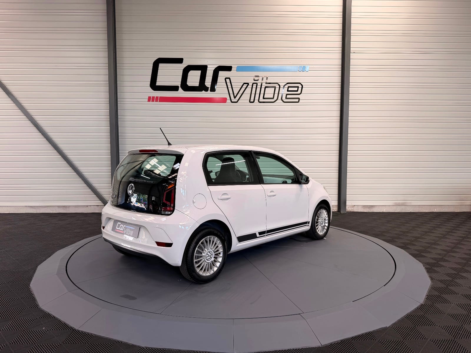 Volkswagen UP Move Up! — photo 4