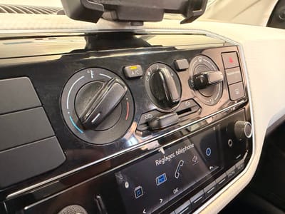 Volkswagen UP Move Up! — photo 21