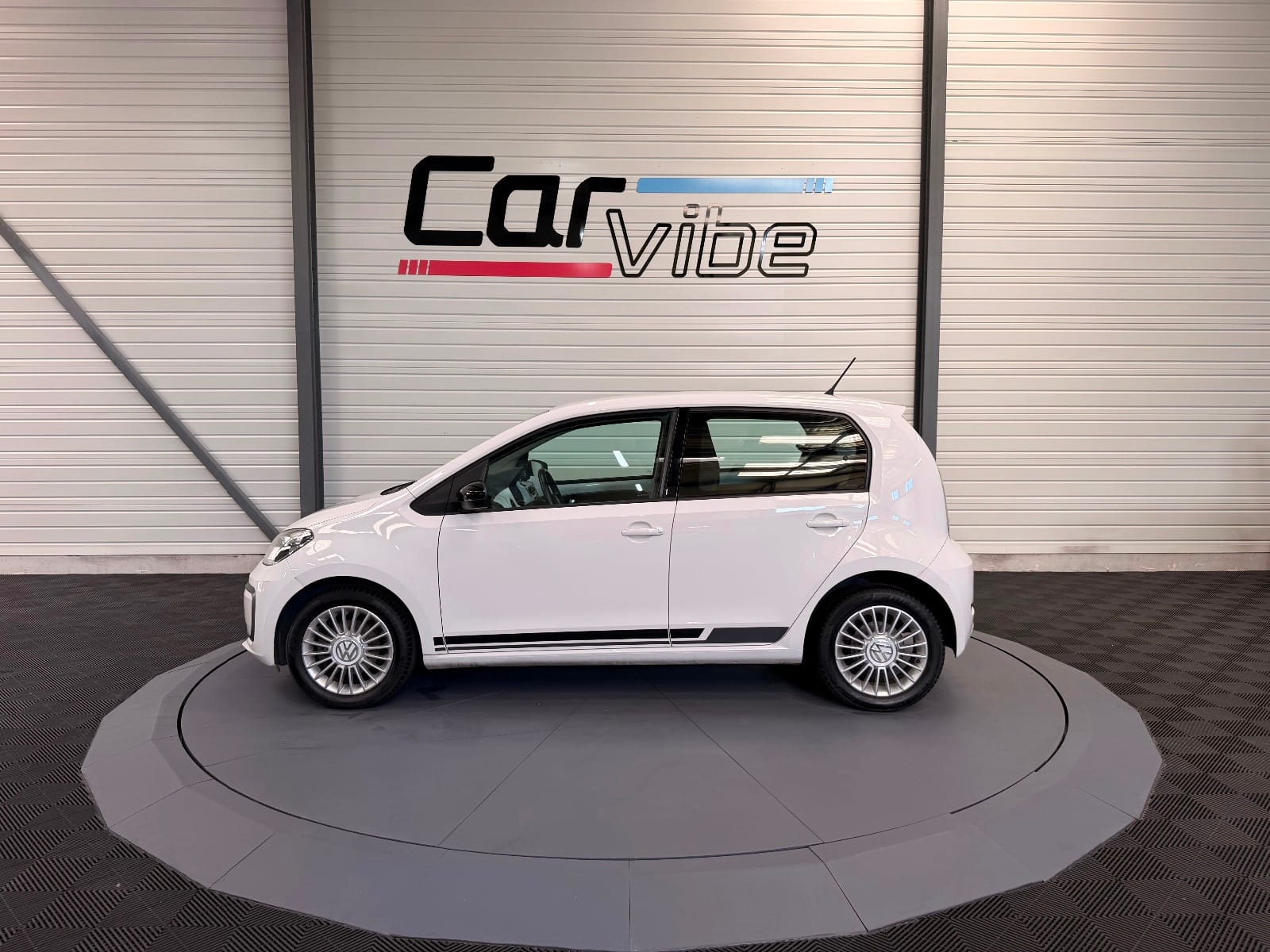 Volkswagen UP Move Up! — photo 7