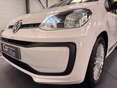 Volkswagen UP Move Up! — photo 24