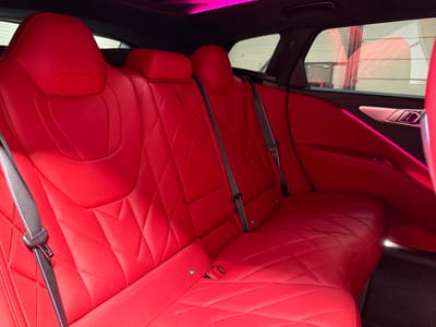 BMW XM G09 — photo 19