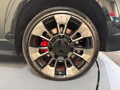 BMW XM G09 — photo 31