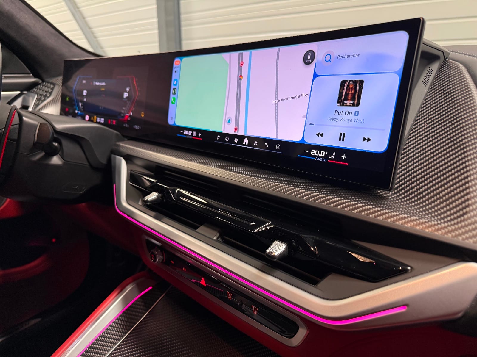 BMW XM G09 — photo 26