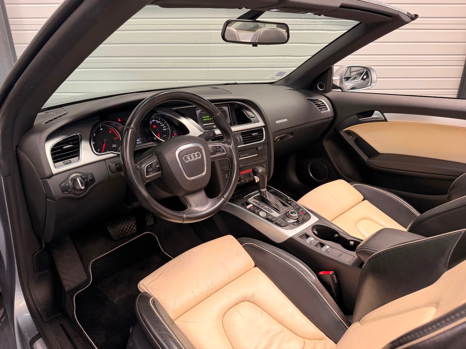 Audi A5 Cabriolet Quattro S line S tronic — photo 13