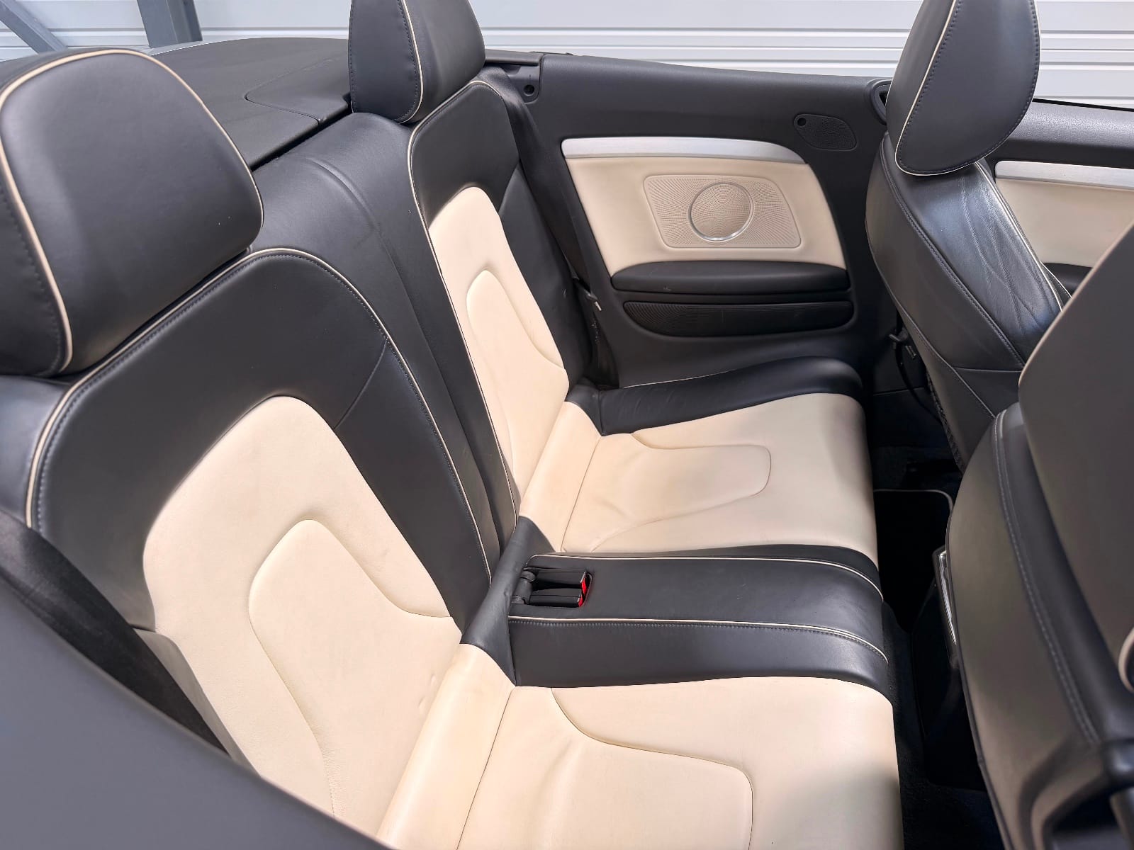 Audi A5 Cabriolet Quattro S line S tronic — photo 11