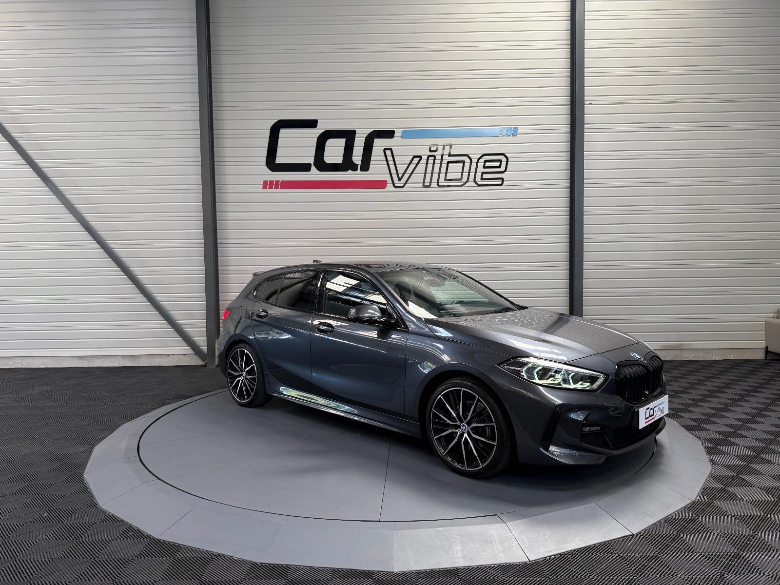BMW Serie 1 M Sport — photo 1