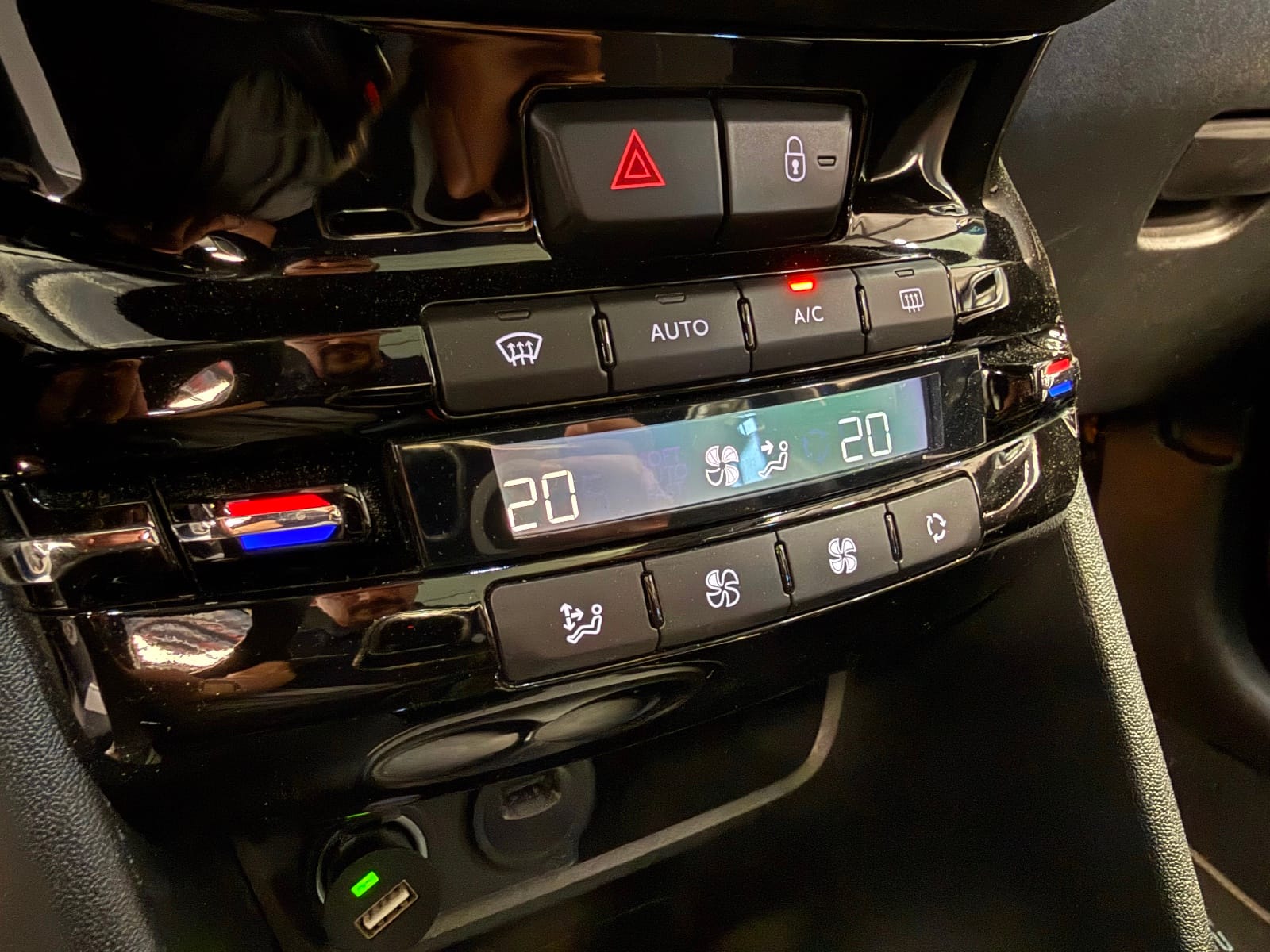 Peugeot 2008 Crossway — photo 20